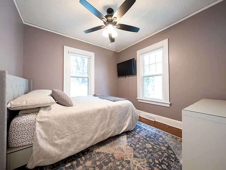 2916 Johnson St NE — Photo 12
