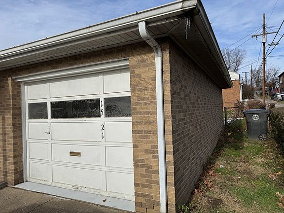 4th image of 1521 Plum St