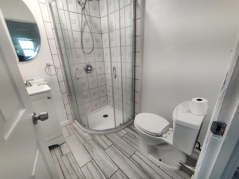 5828 McBryde Ave #1 — Photo 4
