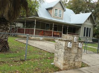 1703 Riverview St APT A, Austin, TX 78702