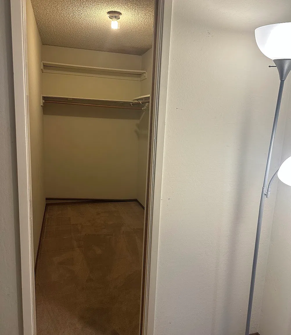 2 bed, 900 sqft, $2,750 — Photo 3