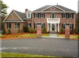 8 Cullen Cir, Andover, MA 01810