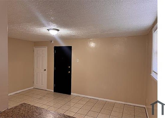 2nd image of 2103 Rhawn St #5