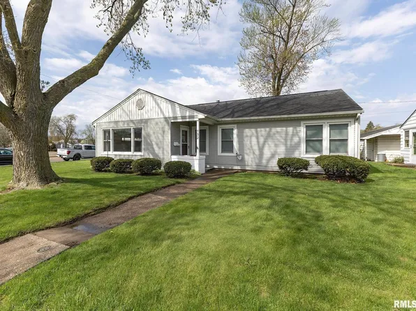 732 Argyle Ct, Clinton, IA 52732