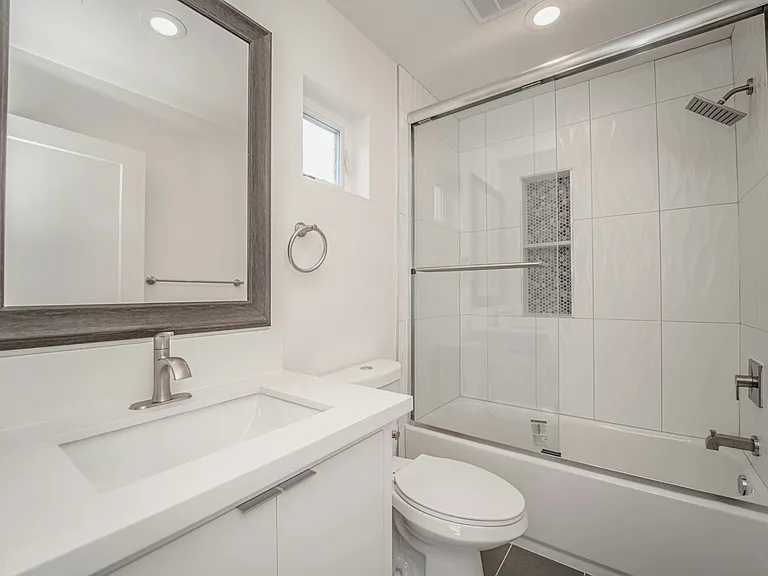 1321 Bates Ave #1323 — Photo 55