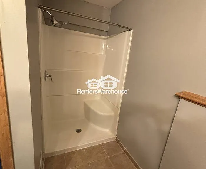 329 Alexander Ct — Photo 30