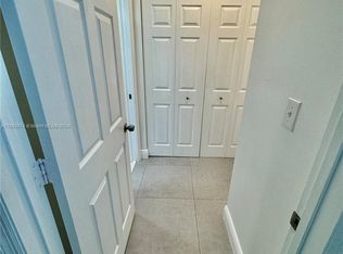 6831 SW 44th St APT 305, Miami, FL 33155