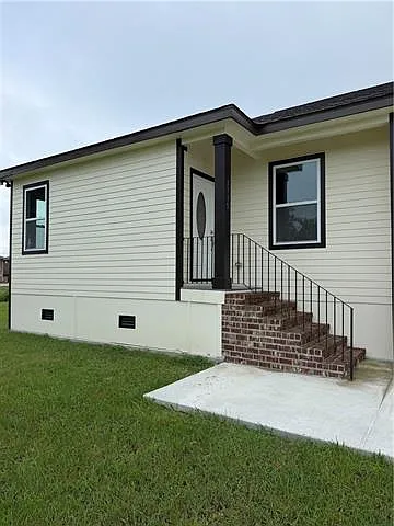 3115 Delambert St — Photo 2