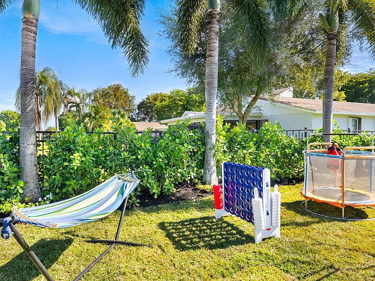 11647 Anhinga Dr — Photo 35