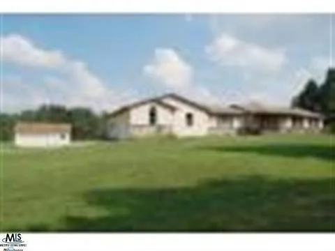 75 Lockwood Rd photo 1