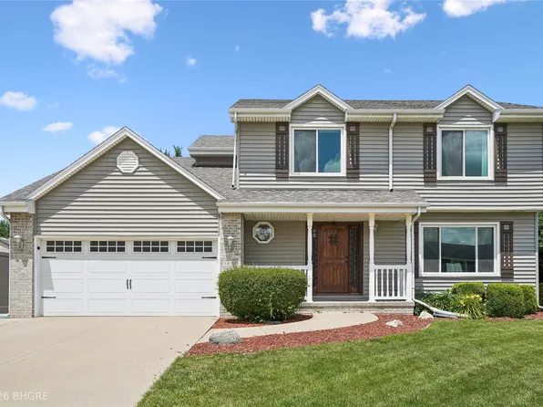 1607 Parkhill Dr, Norwalk, IA 50211