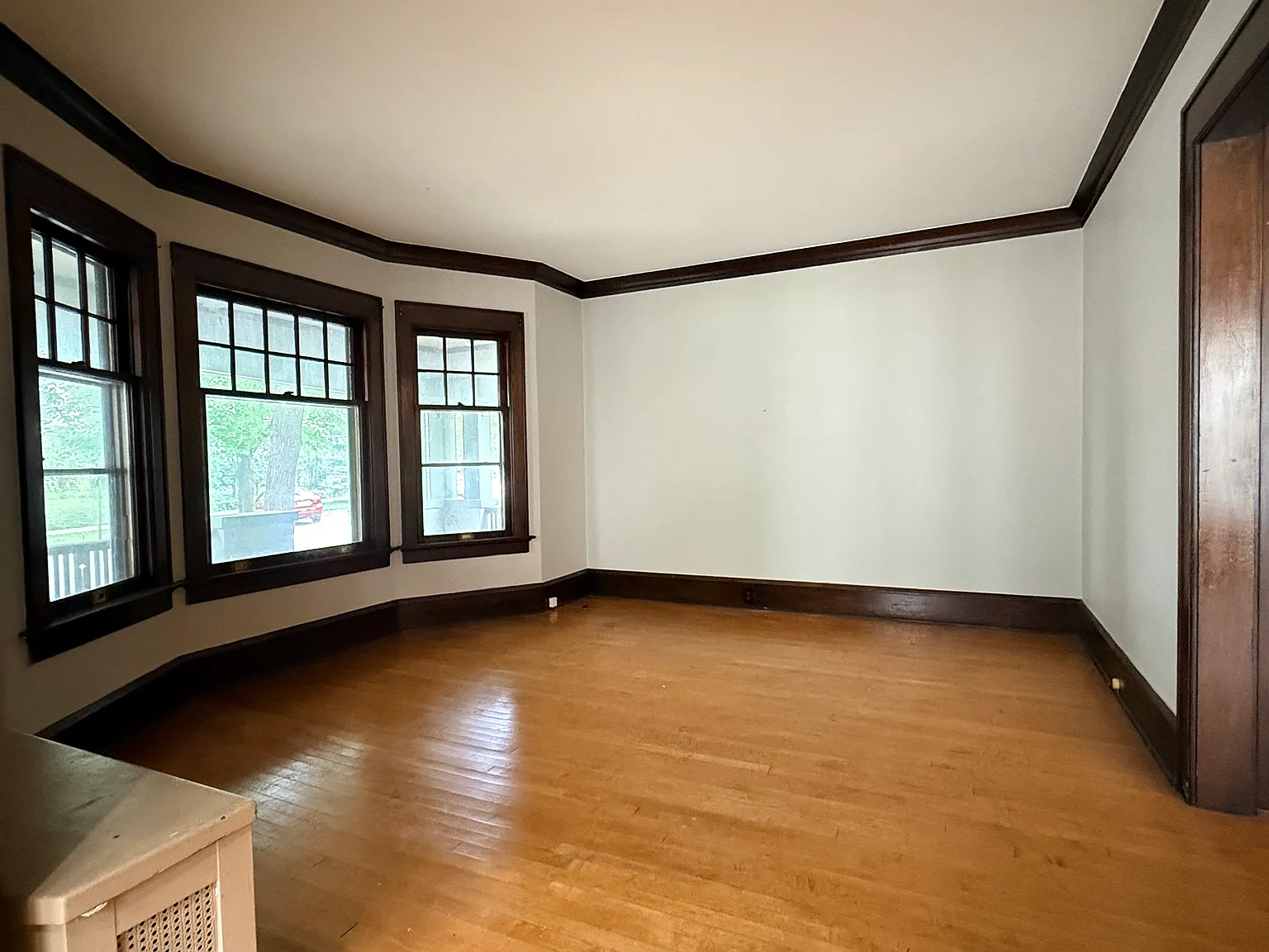3 bed, 1200 sqft, $1,795 — Photo 3