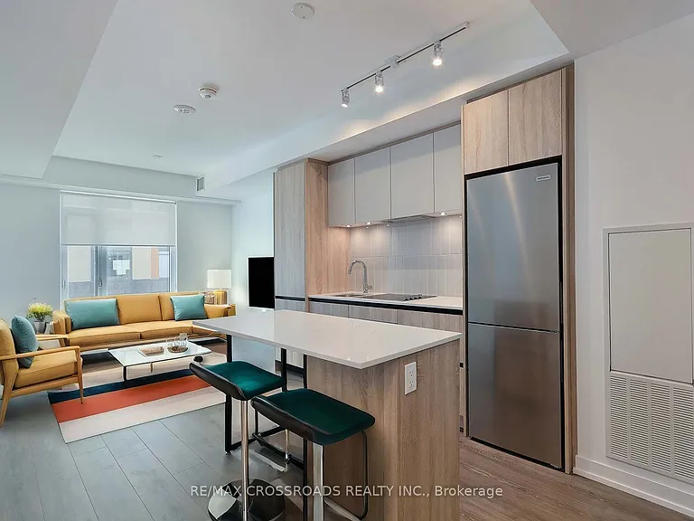 8 Beverley Glen Blvd #C310 — Photo 14