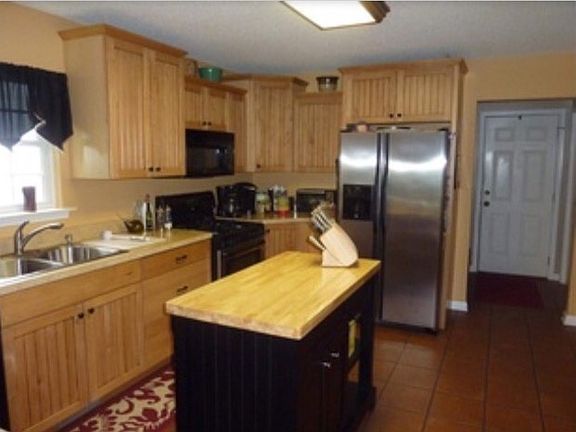 3rd image of 353 Caughman Dr