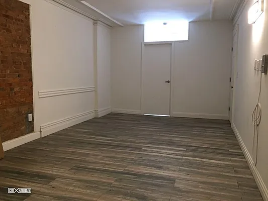 Rented by Citi Habitats | media 32