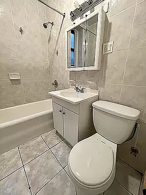 5th image of 8380 118th St APT 1C