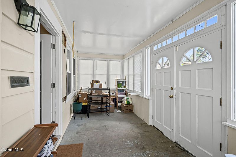 5th image of 19 Bogart Terrace