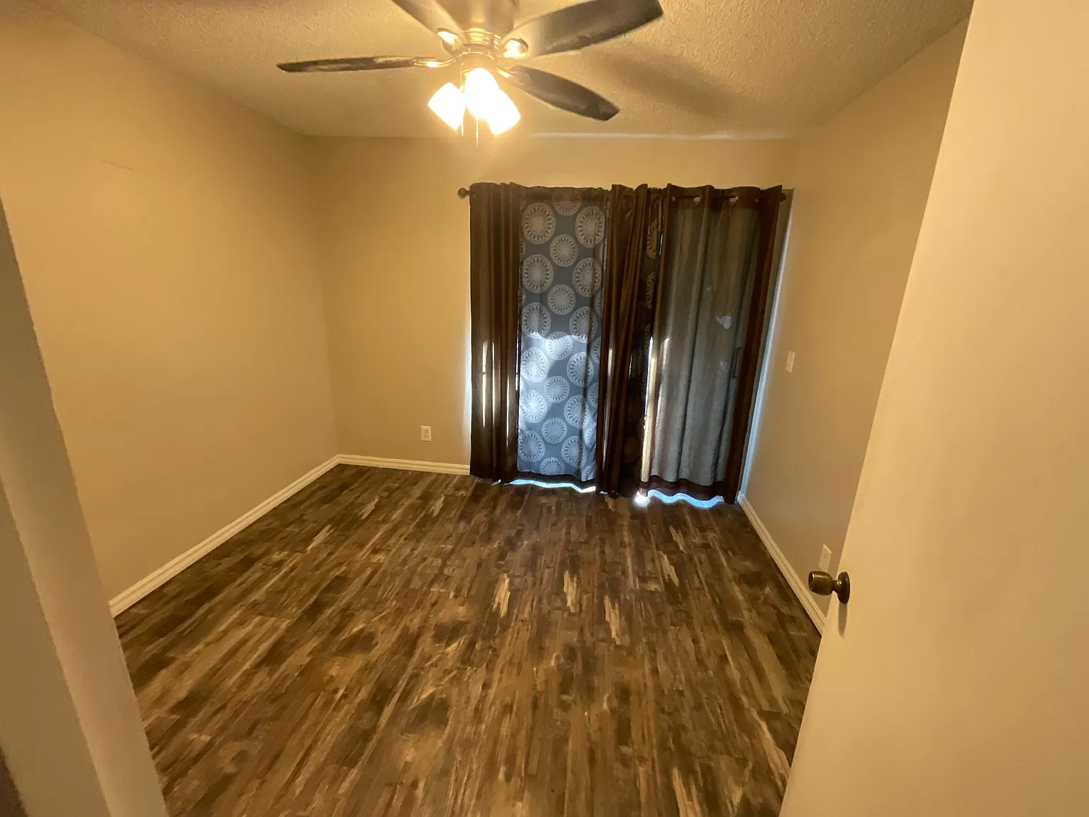 2 bed, 800 sqft, $815 — Photo 3