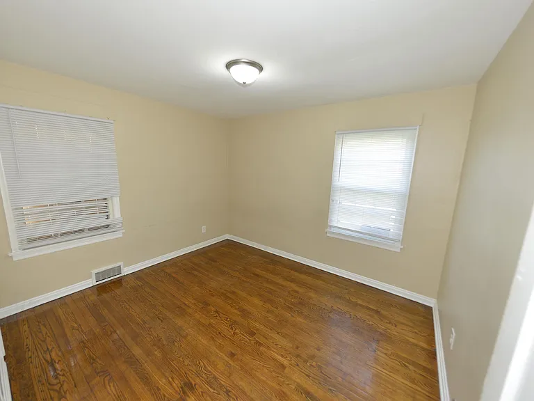 6127 Shillington Dr — Photo 8