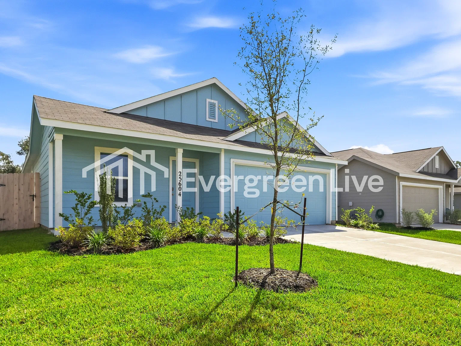 4 bed, 2.0 bath, 1667 sqft, $1,595 — Photo 2