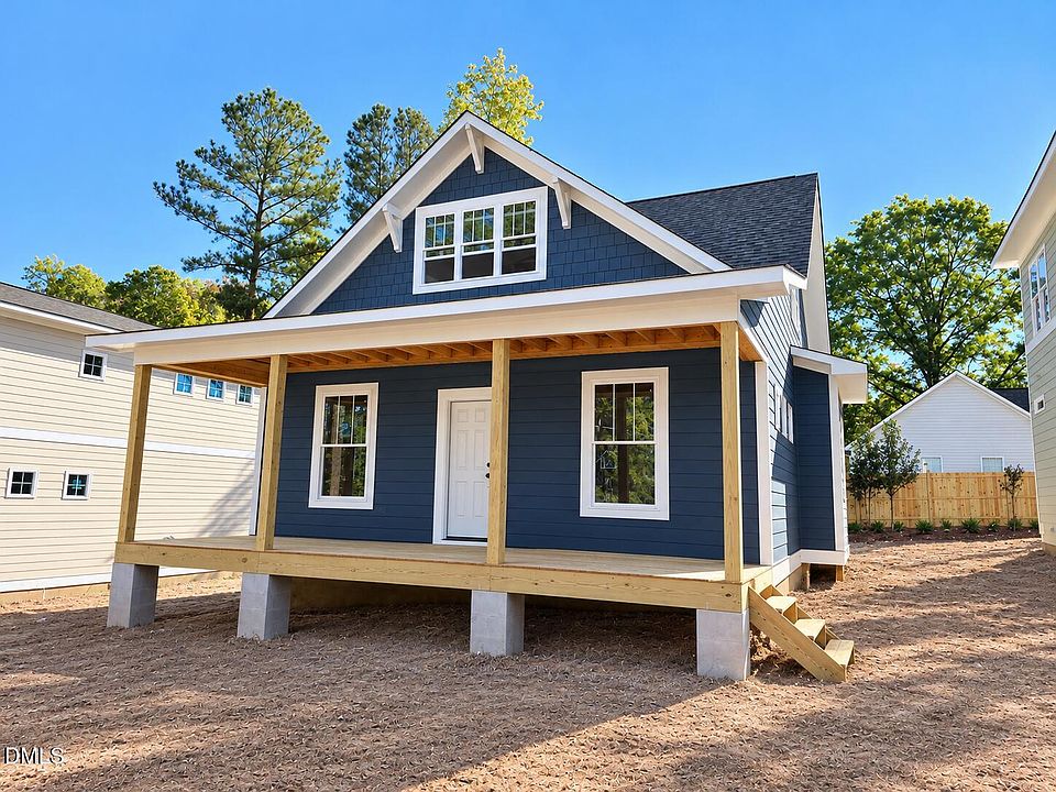 1st image of 596 Hemlock Ave