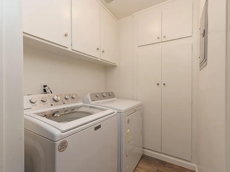 4140 Meadow Lark Dr — Photo 24