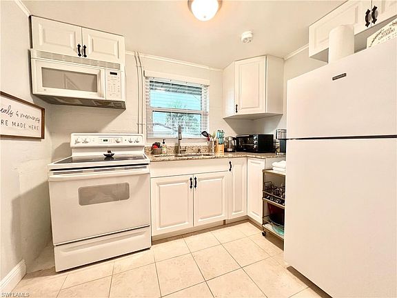 4th image of 11355 Ridge Rd