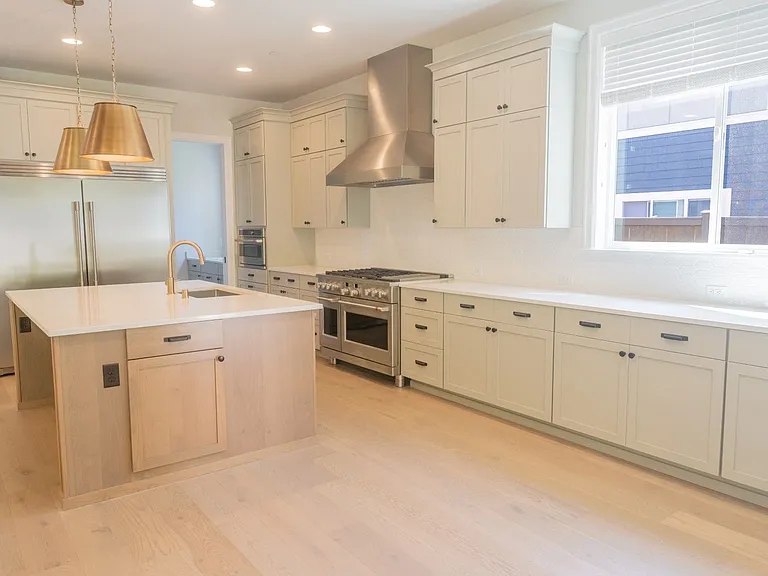 10420 NE 112th St — Photo 12