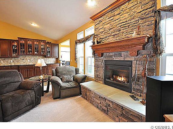 3rd image of 55 Kings Mill Ct