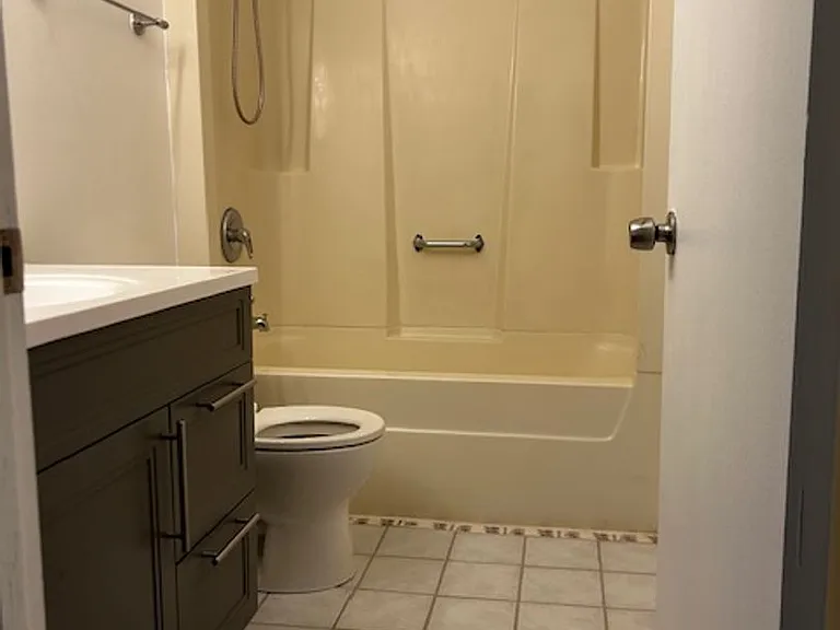 Quail Ridge Apartments — Photo 36