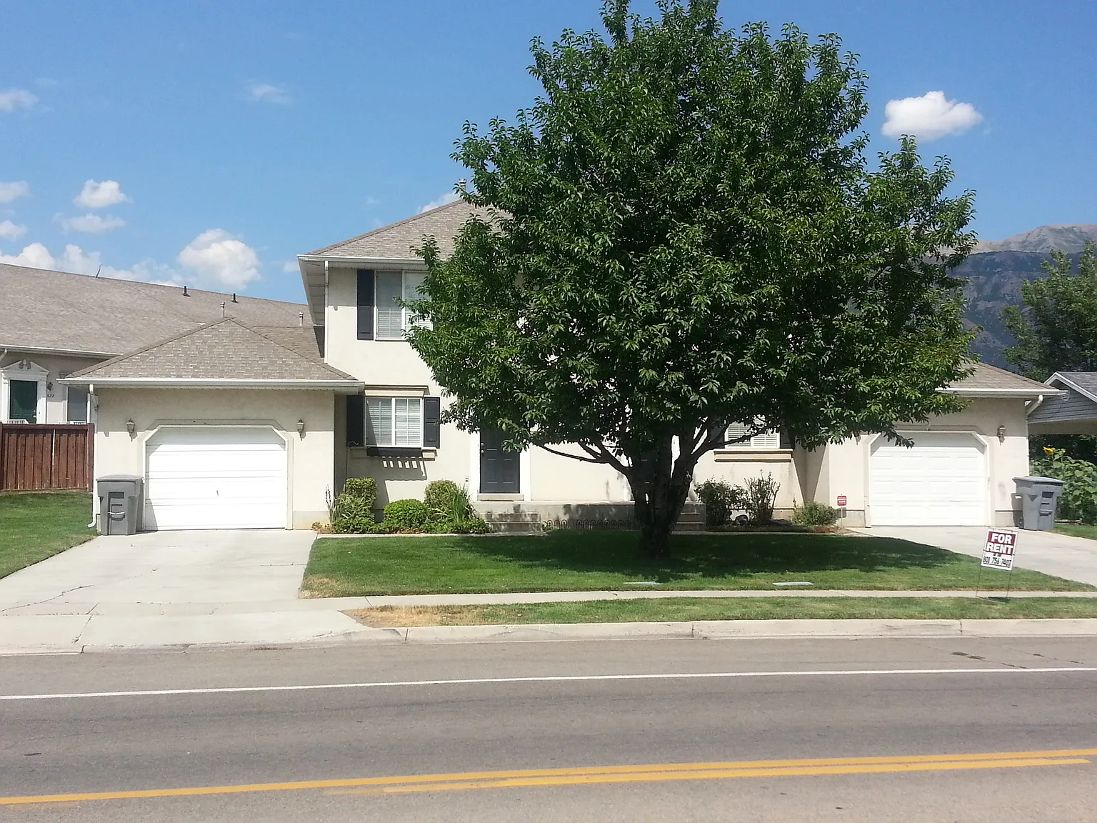 2 bed, 1.5 bath, 1500 sqft, $1,700 — Photo 2