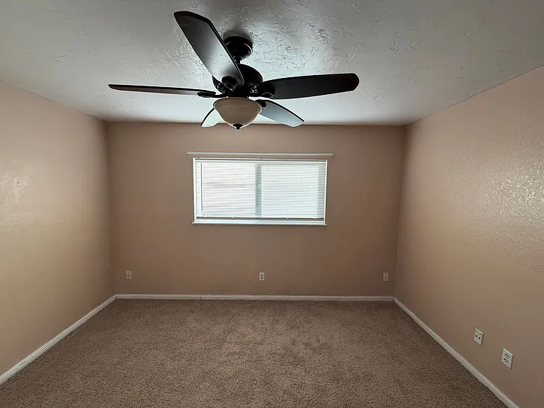 4309 Rosewall St — Photo 47