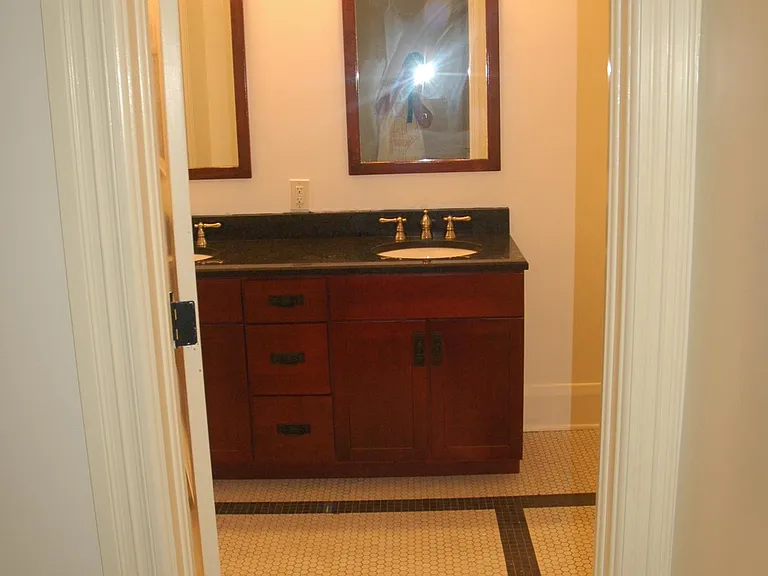 5609 N Suwanee Ave — Photo 4