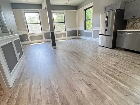 70 Webster St, Worcester, MA