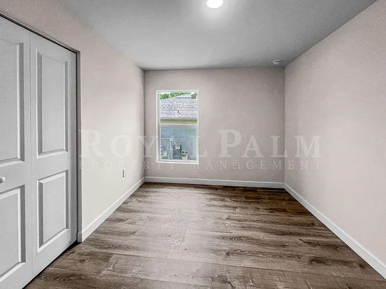 745 Harry Ave S — Photo 23