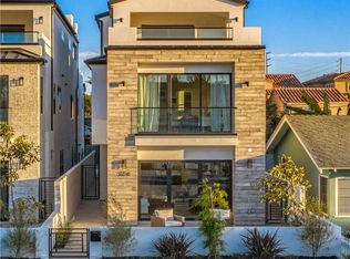 326 3rd St, Huntington Beach, CA 92648