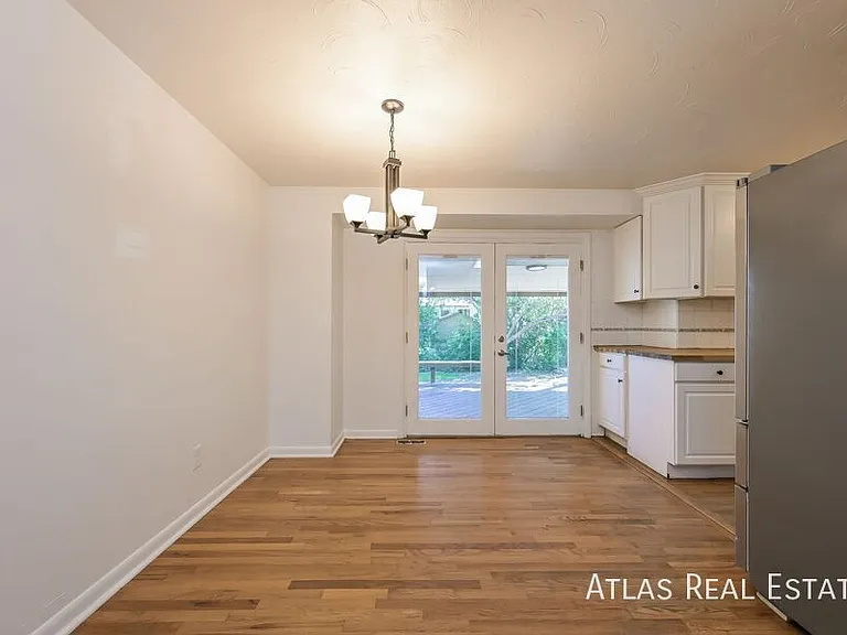 604 S Quentin St — Photo 4