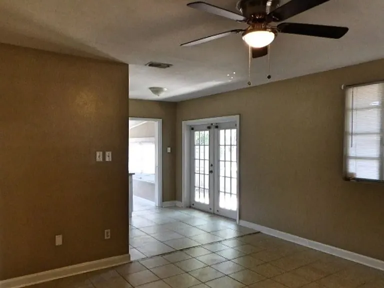3919 Royal Palm Ave — Photo 12