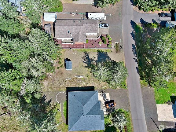 2nd image of 583 Meadow Avenue NE