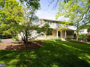 102 Drummond Dr, Pennington, NJ 08534