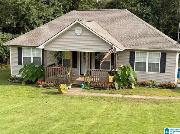 102 Wet Cat Rd, Hayden, AL 35079