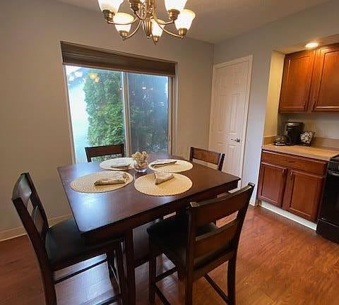 5th image of 6967 Dublin Village Dr