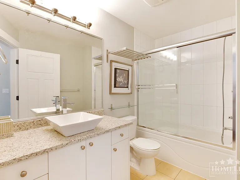 7309 191b St #COACH HOUSE — Photo 13