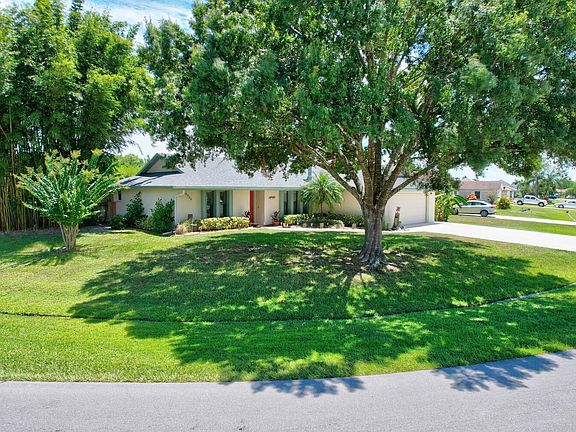 4th image of 6738 NW Daffodil Ln