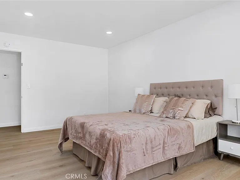 16495 Canelones Dr — Photo 21