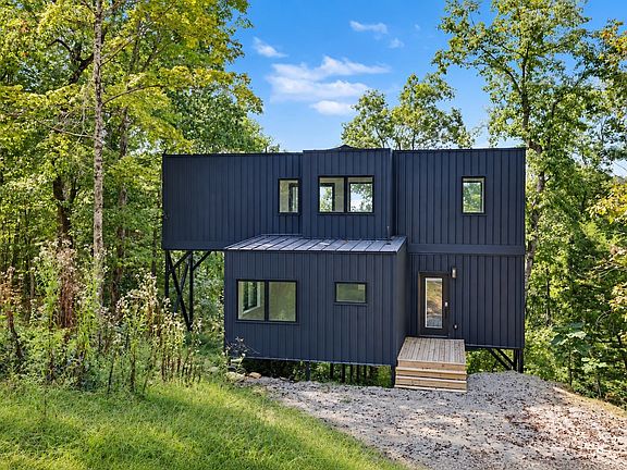 2nd image of 551 Soft Ridge Rd