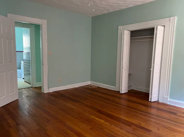 635 Elm St APT 2, New Haven, CT 06511