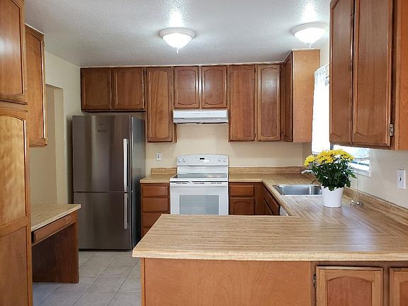4th image of 1236 Clinton St