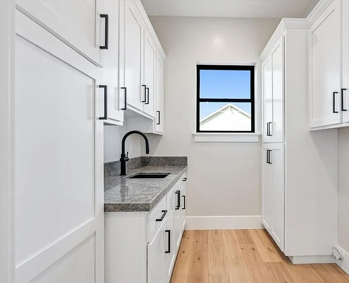4563 Brighton Dr — Photo 16