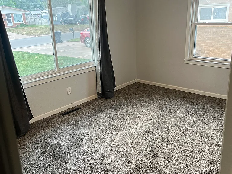 315 Anita Dr — Photo 6
